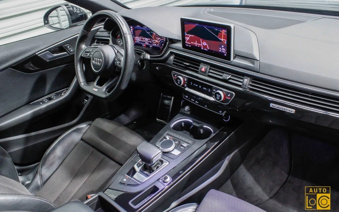 Audi A4 cena 105555 przebieg: 120000, rok produkcji 2018 z Sianów małe 562